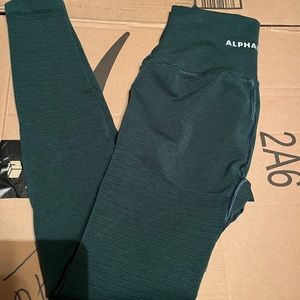 Alphalete OG Revival legging size XS green